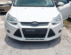 2012款福特福克斯两厢车图片／2012年款福克斯2厢图片