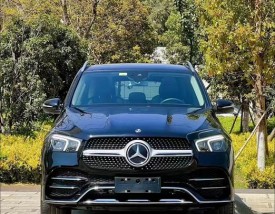 50万左右的奔驰图片(50几万的奔驰图片)