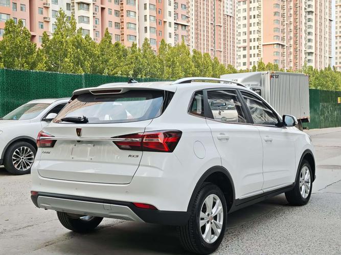 荣威suv报价及图片,广汽荣威suv报价和图片