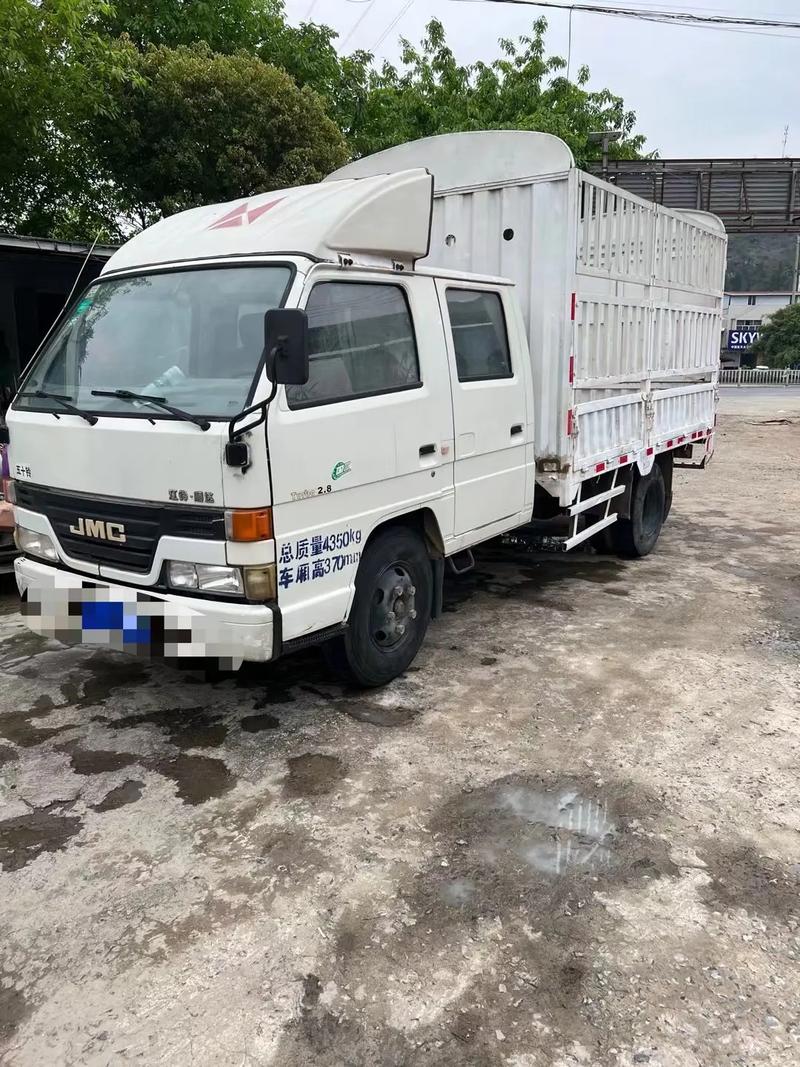 庆铃五十铃最新款货车 五十铃双排2米6