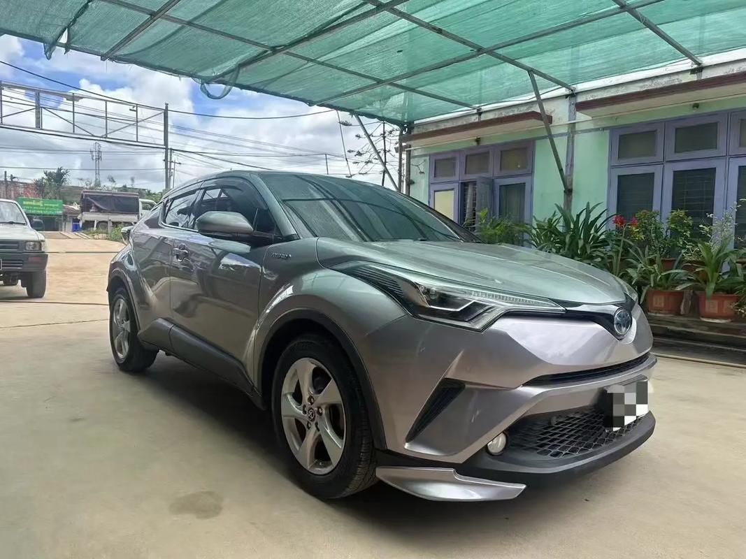 广汽丰田chr报价及图片大全 广汽丰田chr2018价格