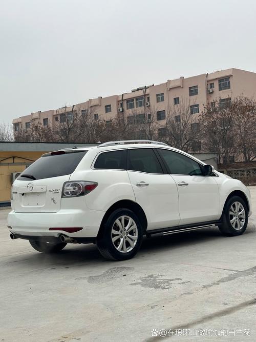 马自达cx7图片(马自达cx7报价及图片价格)