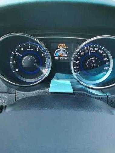 索纳塔8油耗 索纳塔8油耗高吗