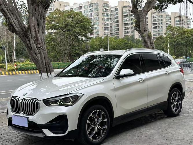 宝马x12020款图片/宝马x1图片轿车