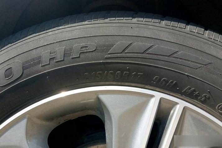 北京现代ix25轮胎型号(北京现代ix25用的轮胎)